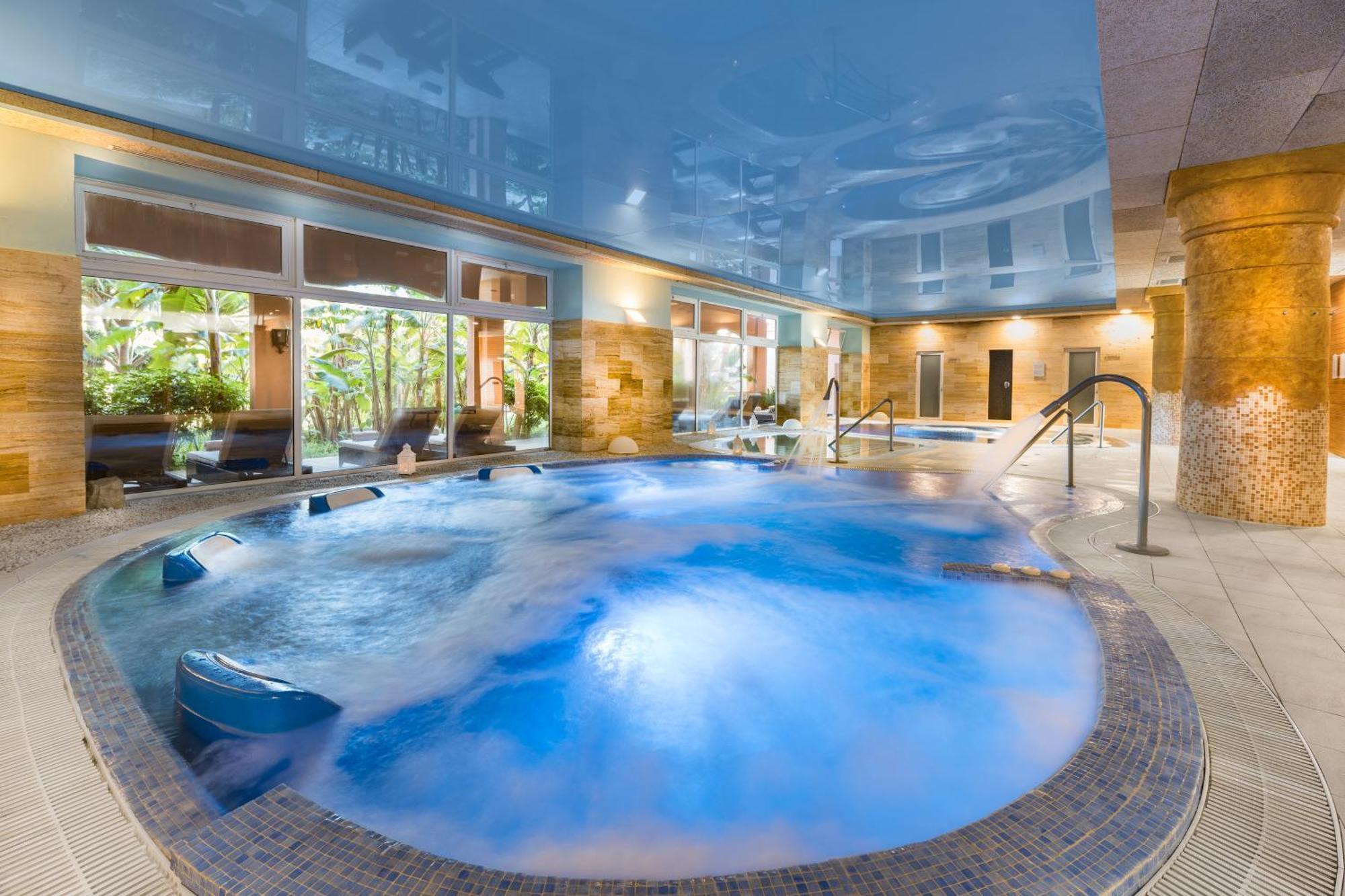 Elba Estepona Gran Hotel & Thalasso Spa Bagian luar foto