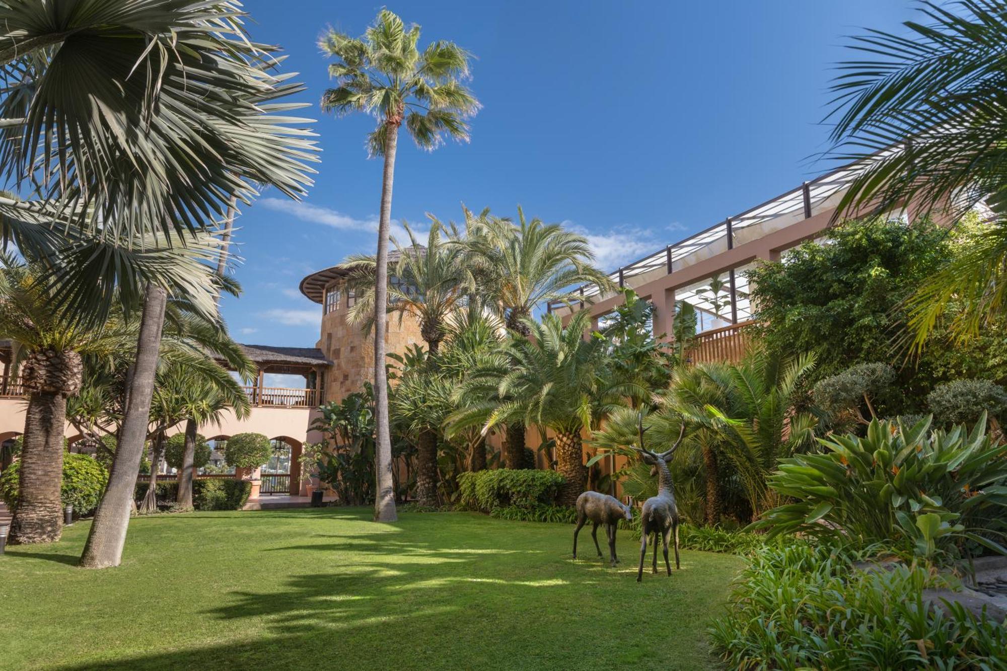 Elba Estepona Gran Hotel & Thalasso Spa Bagian luar foto