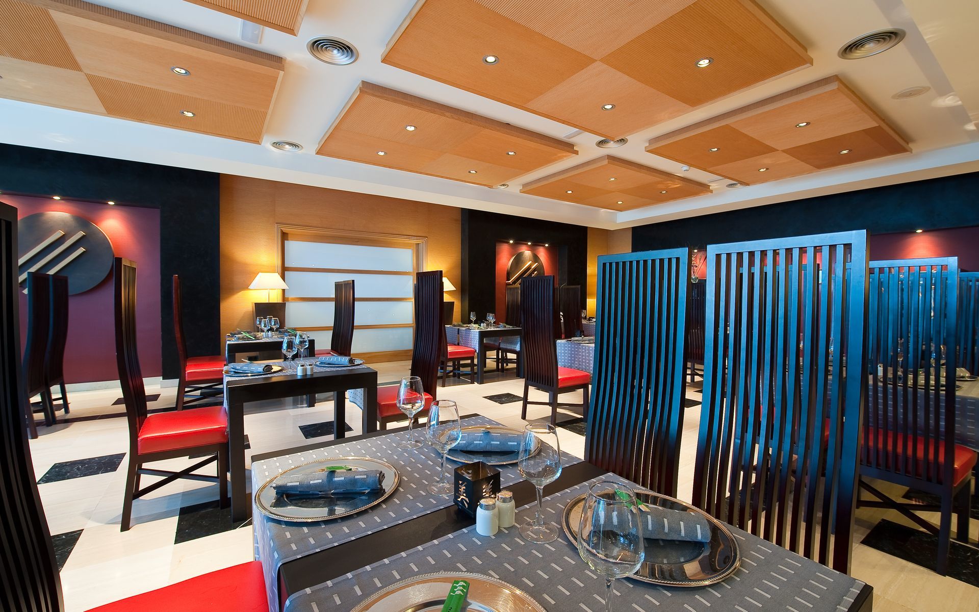 Elba Estepona Gran Hotel & Thalasso Spa Bagian luar foto The restaurant